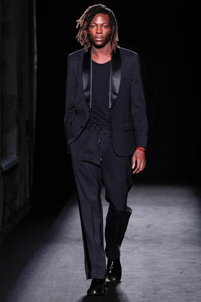 Look 5